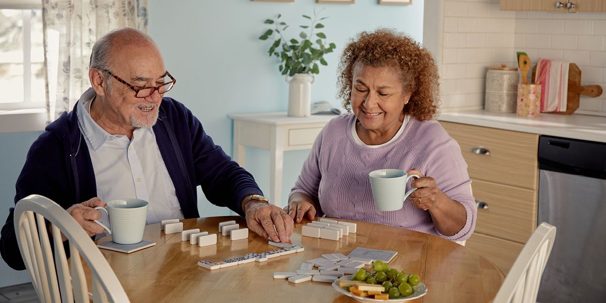 Senior women drinking coffe