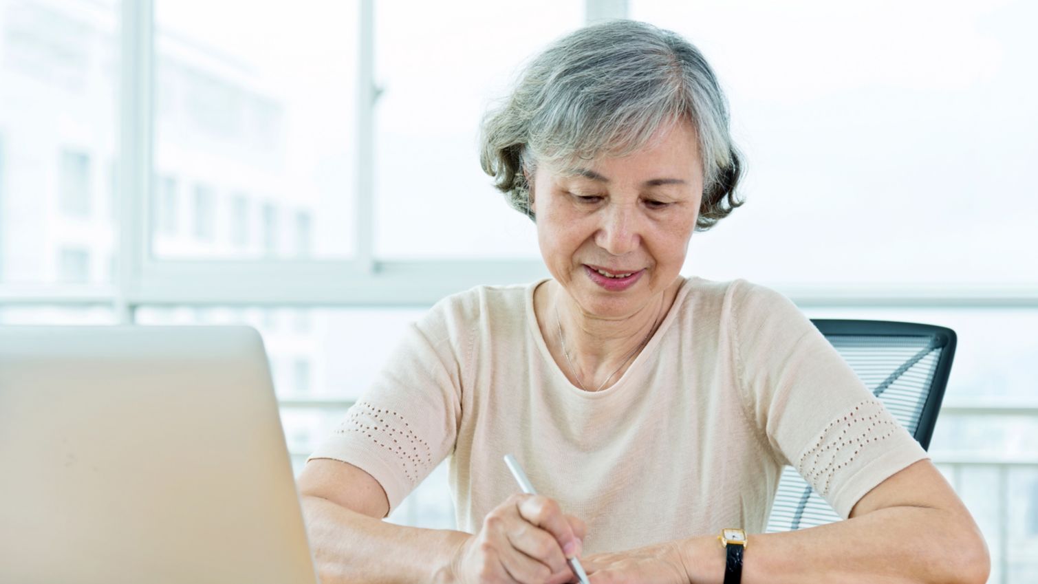 Medicaid member reviews coverage material