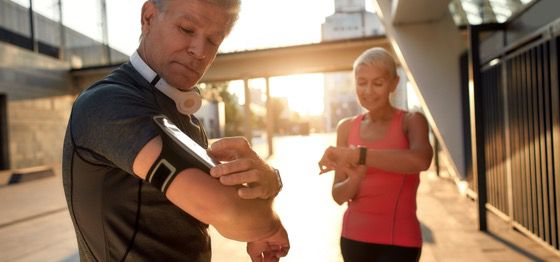 A guide to fitness trackers for seniors