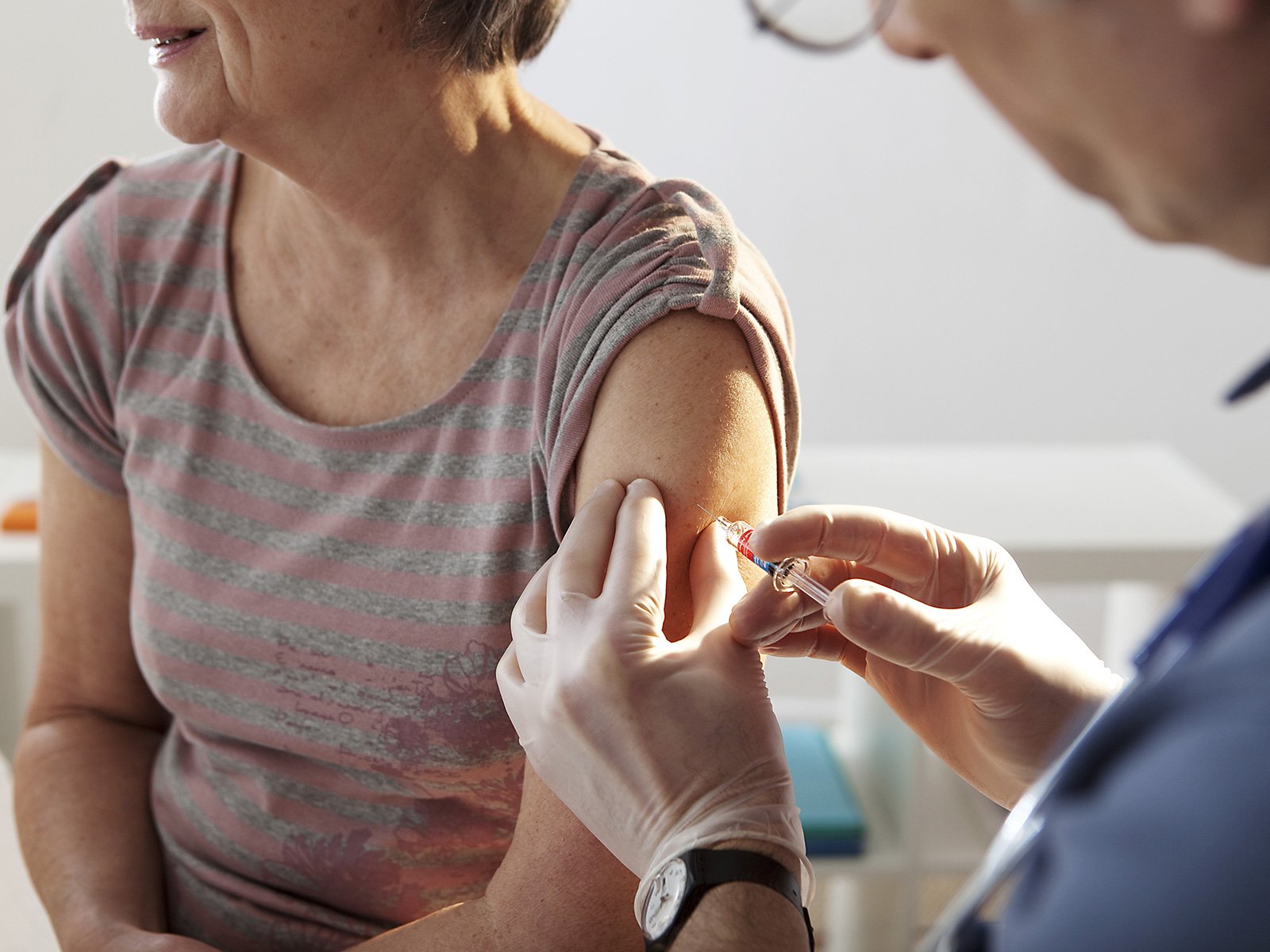 Women getting a flu shot